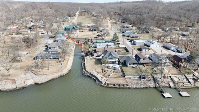 18 W Elm Drive, Salina, OK 74365