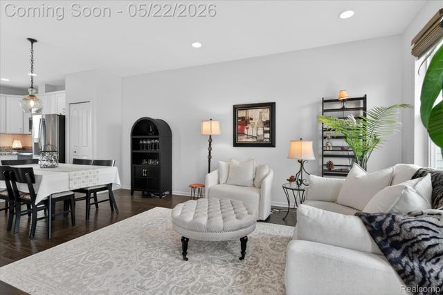 238 Center Boulevard, Wixom, MI 48393