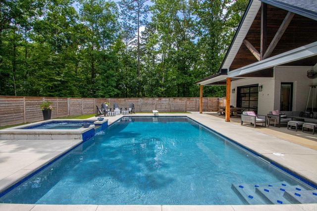 810 Caddo Drive, Benton, AR 72019