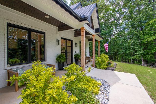 810 Caddo Drive, Benton, AR 72019