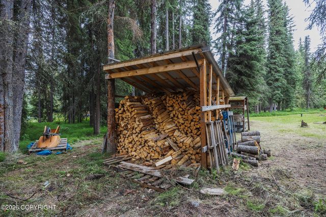 2571 Doc John Drive, Fairbanks, AK 99709