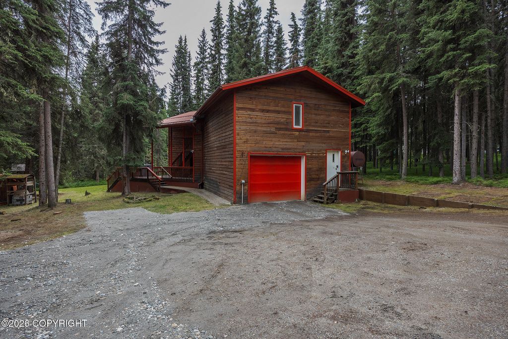 2571 Doc John Drive, Fairbanks, AK 99709