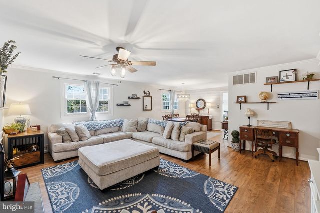 19608 GOTT ST, Poolesville, MD 20837