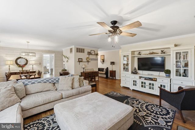 19608 GOTT ST, Poolesville, MD 20837