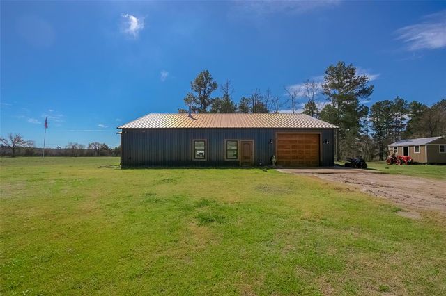 5687 County Road 216, Richards, TX 77873