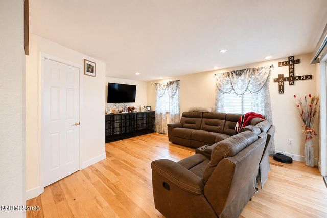 4135 Mina Way, Carson City, NV 89706