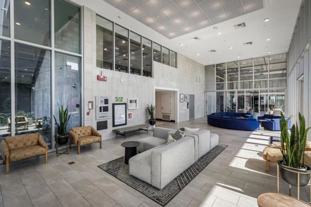 5750 Hollywood Boulevard 236, Los Angeles, CA 90028