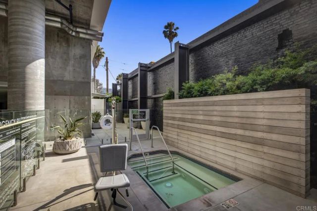 5750 Hollywood Boulevard 236, Los Angeles, CA 90028