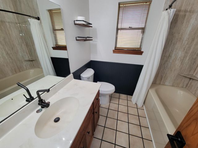 10282 Valley Drive S, Willis, TX 77318