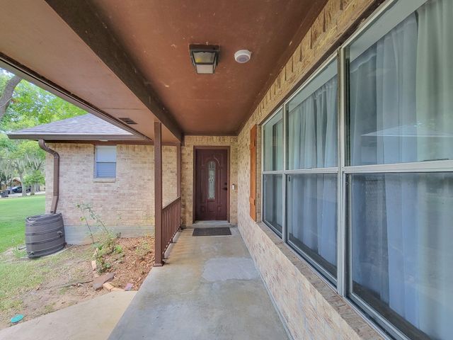 10282 Valley Drive S, Willis, TX 77318