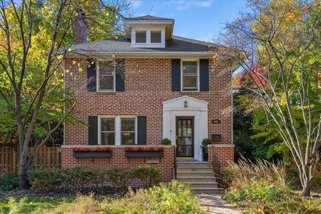 606 Barton Avenue, Evanston, IL 60202