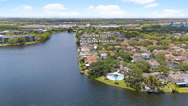 11804 NW 13th St 11804, Pembroke Pines, FL 33026