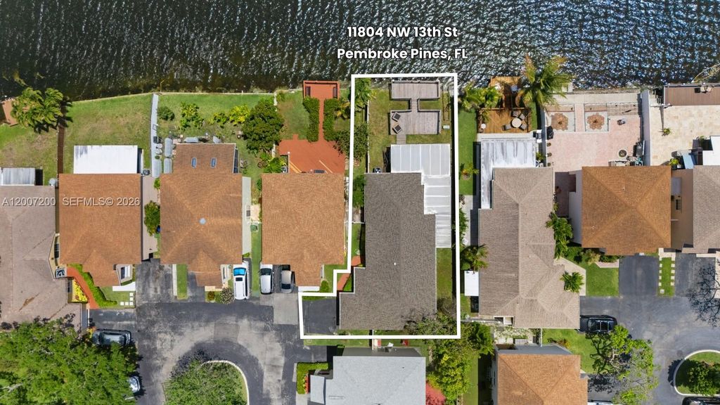 11804 NW 13th St 11804, Pembroke Pines, FL 33026