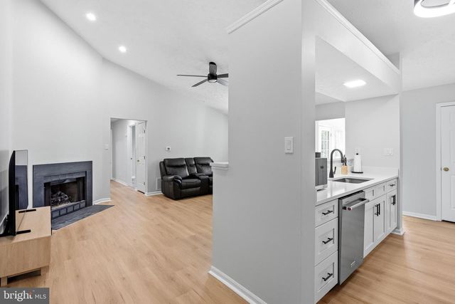 72 ELDON WAY, Marlton, NJ 08053