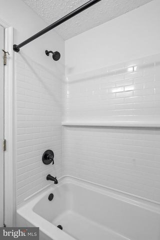 72 ELDON WAY, Marlton, NJ 08053