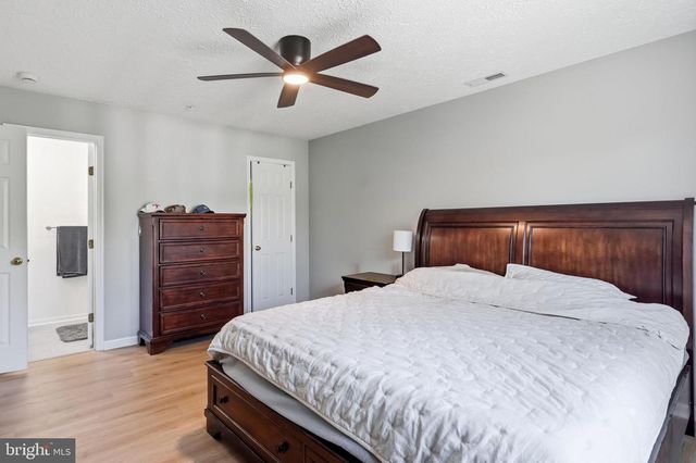 72 ELDON WAY, Marlton, NJ 08053