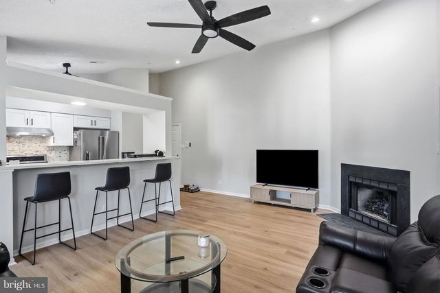 72 ELDON WAY, Marlton, NJ 08053