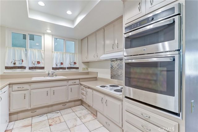 524 Calle Aragon N, Laguna Woods, CA 92637