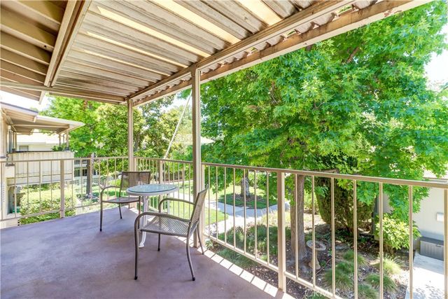 524 Calle Aragon N, Laguna Woods, CA 92637