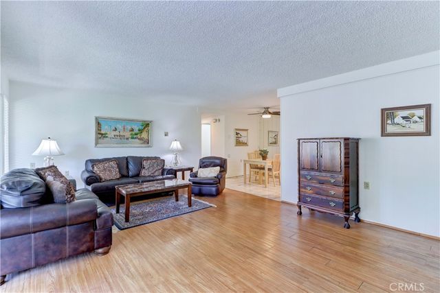 524 Calle Aragon N, Laguna Woods, CA 92637