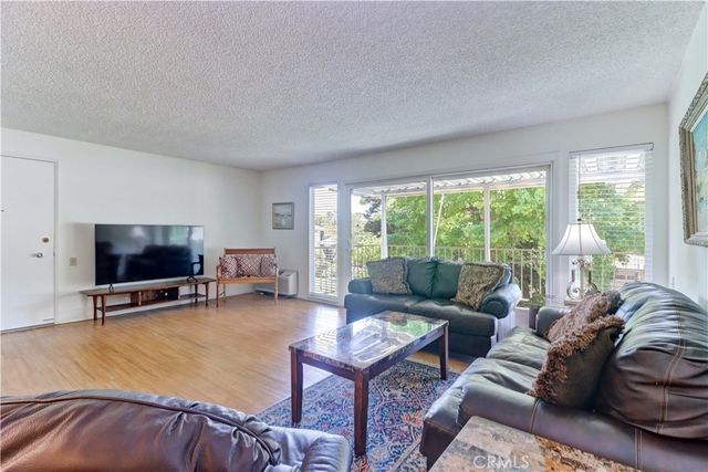 524 Calle Aragon N, Laguna Woods, CA 92637