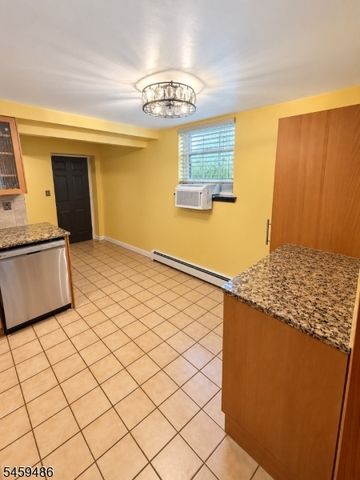 649 W Grand Ave 101, Rahway City, NJ 07065