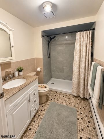 649 W Grand Ave 101, Rahway City, NJ 07065