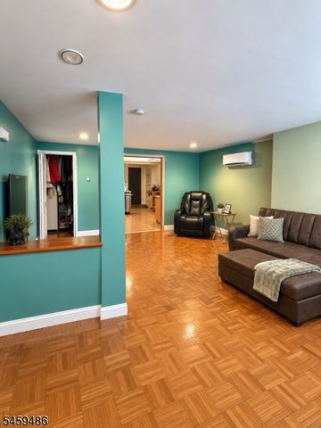 649 W Grand Ave 101, Rahway City, NJ 07065