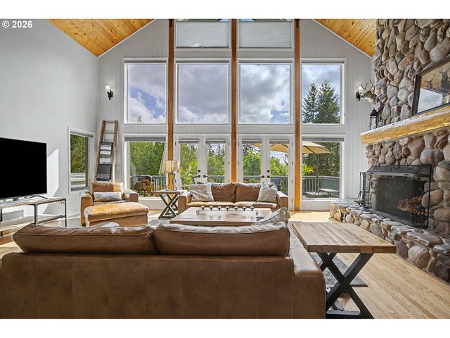 23303 Se HOWLETT Rd, Eagle Creek, OR 97022