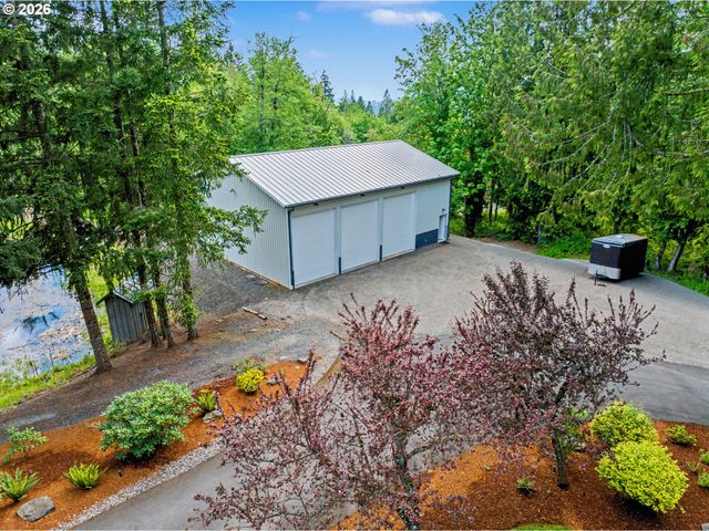 23303 Se HOWLETT Rd, Eagle Creek, OR 97022