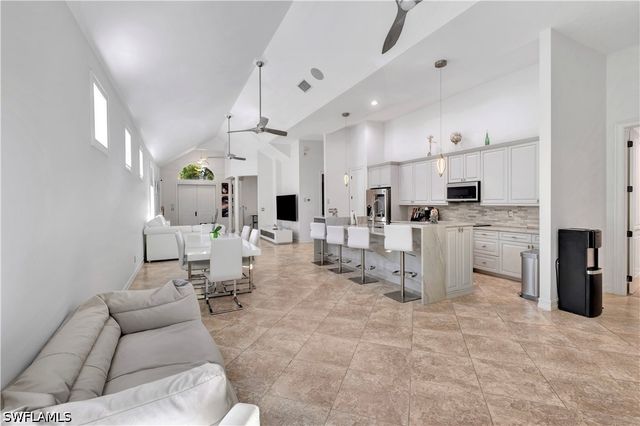 3005 Coco AVE, Naples, FL 34112
