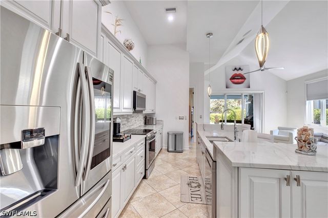 3005 Coco AVE, Naples, FL 34112
