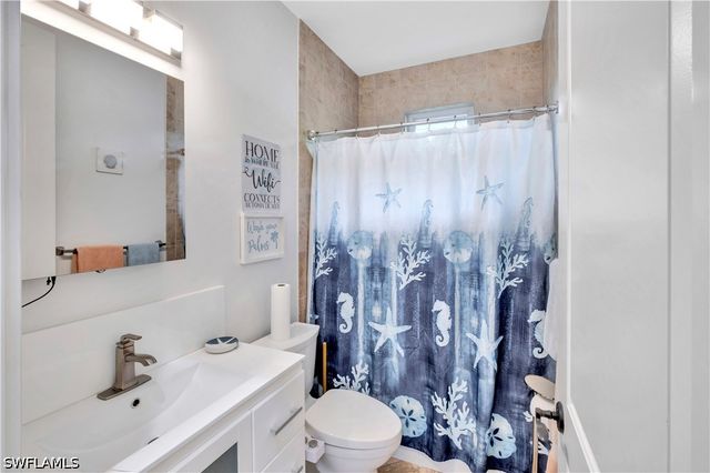 3005 Coco AVE, Naples, FL 34112