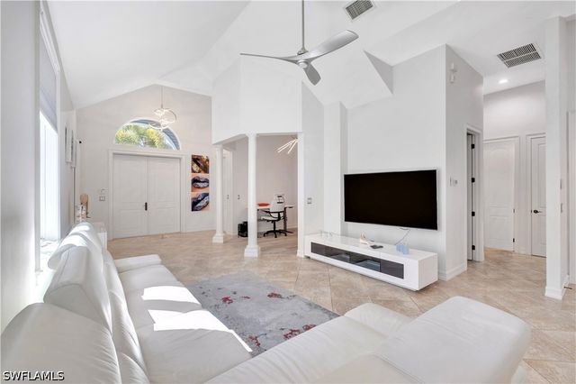 3005 Coco AVE, Naples, FL 34112