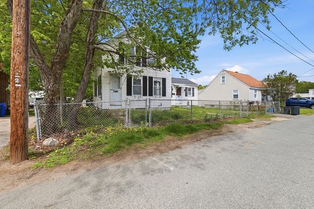 19 Voses Ct, Stoughton, MA 02072