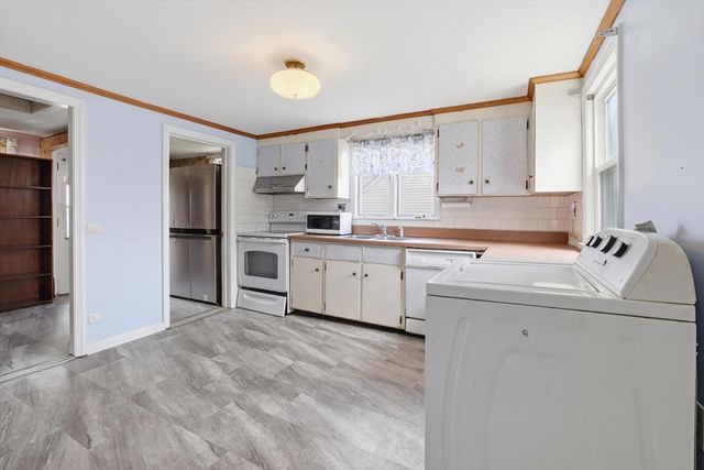 19 Voses Ct, Stoughton, MA 02072