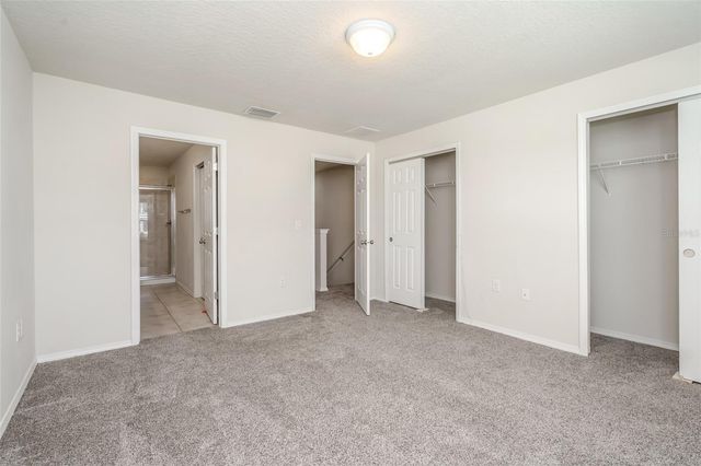 4714 WHITE SANDERLING COURT, Tampa, FL 33619