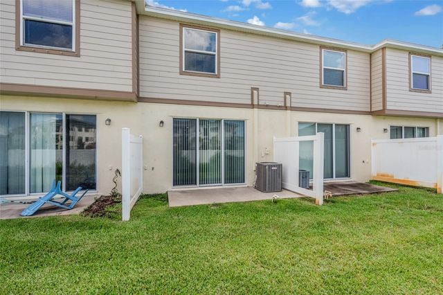 4714 WHITE SANDERLING COURT, Tampa, FL 33619