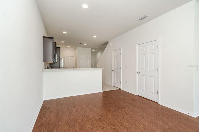 4714 WHITE SANDERLING COURT, Tampa, FL 33619