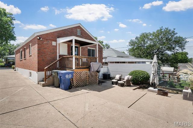 5477 Marquette Avenue, St Louis, MO 63139