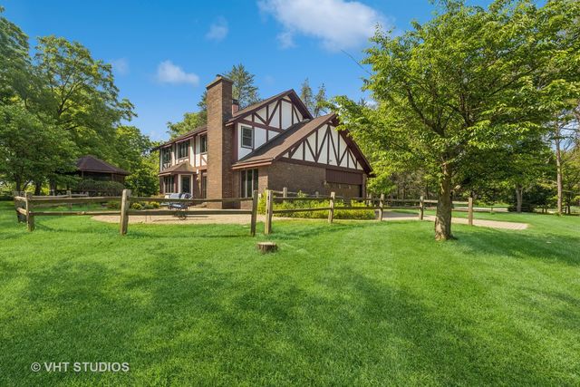 8112 Breckenridge Court, Bull Valley, IL 60098