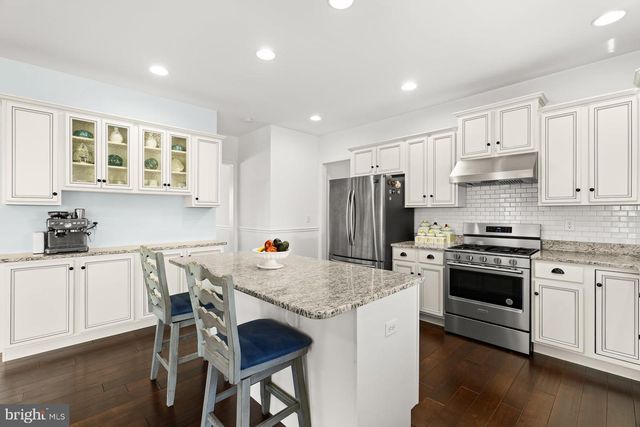 3 RYCROFT RD, Mechanicsburg, PA 17050