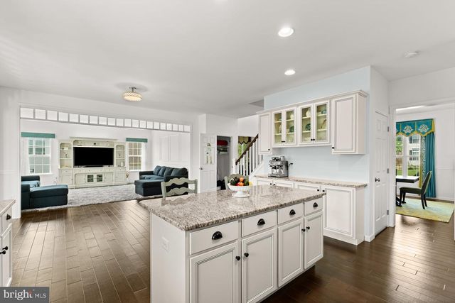 3 RYCROFT RD, Mechanicsburg, PA 17050