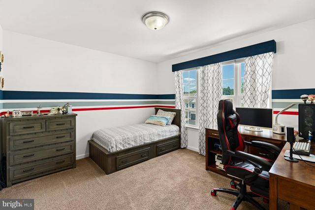 3 RYCROFT RD, Mechanicsburg, PA 17050