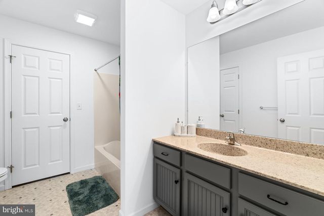 3 RYCROFT RD, Mechanicsburg, PA 17050