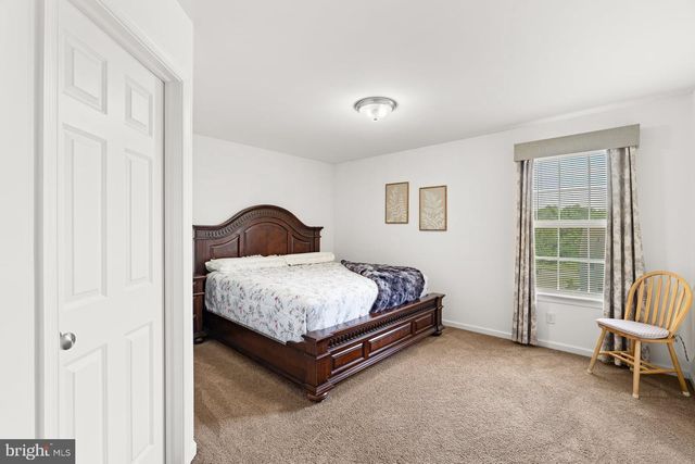 3 RYCROFT RD, Mechanicsburg, PA 17050