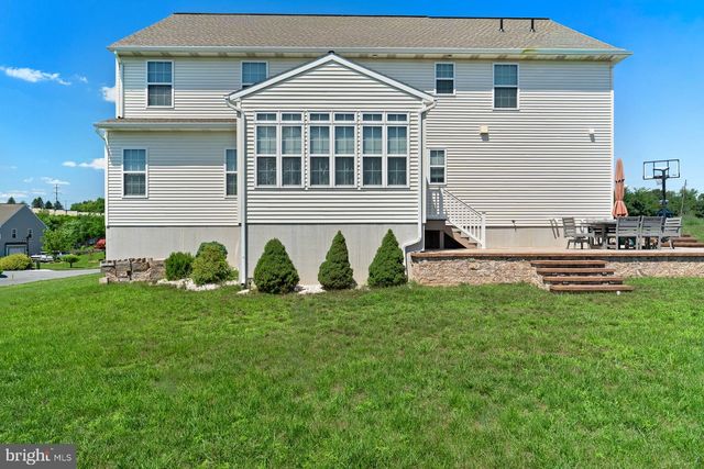 3 RYCROFT RD, Mechanicsburg, PA 17050