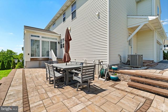 3 RYCROFT RD, Mechanicsburg, PA 17050