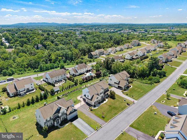 3 RYCROFT RD, Mechanicsburg, PA 17050
