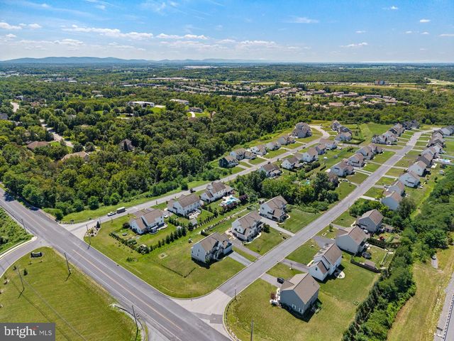 3 RYCROFT RD, Mechanicsburg, PA 17050
